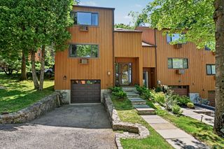 12 Lark Lane, Croton-on-hudson, NY 10520