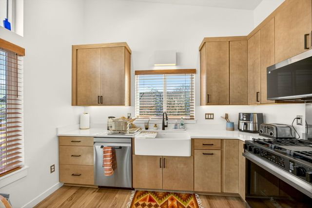 463 E Hersey Street, Ashland, OR 97520