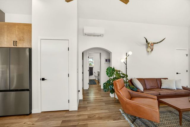 463 E Hersey Street, Ashland, OR 97520