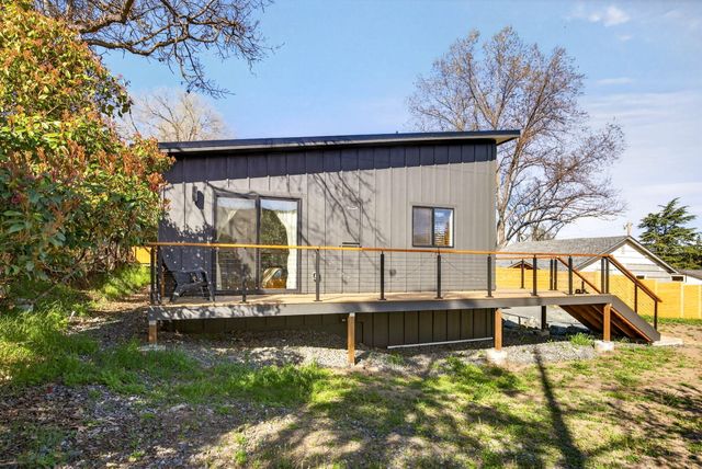 463 E Hersey Street, Ashland, OR 97520