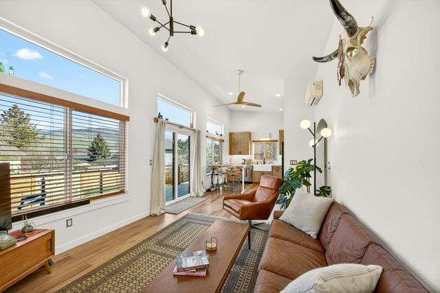 463 E Hersey Street, Ashland, OR 97520