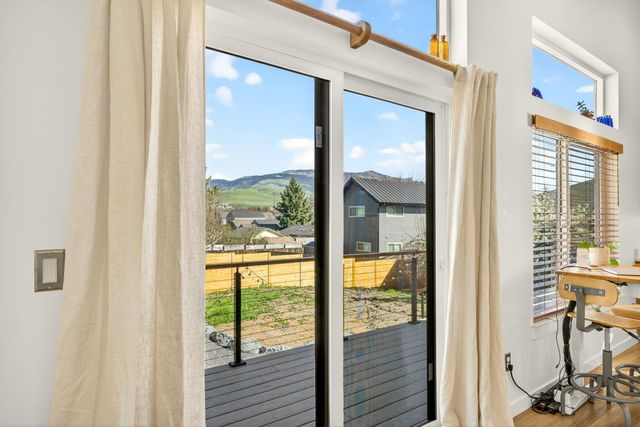 463 E Hersey Street, Ashland, OR 97520