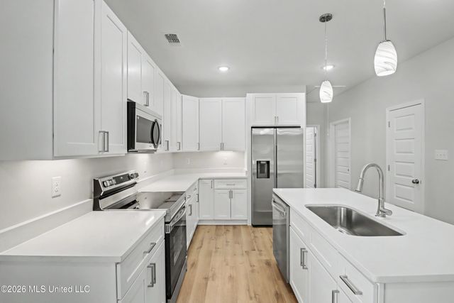 152 Balmoral Avenue, Biloxi, MS 39531