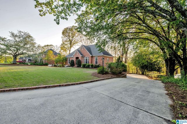 1038 CREST ROAD, Leeds, AL 35094