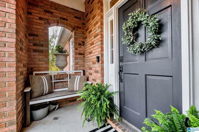 1038 CREST ROAD, Leeds, AL 35094