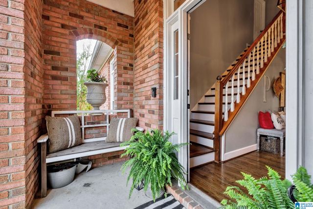 1038 CREST ROAD, Leeds, AL 35094