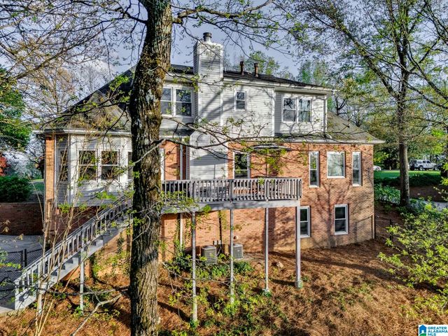 1038 CREST ROAD, Leeds, AL 35094