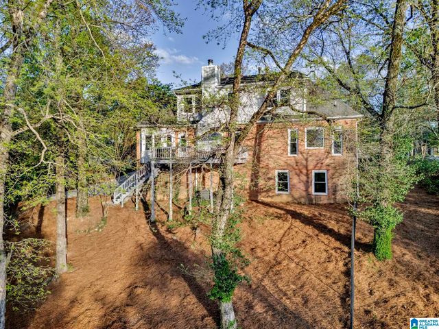 1038 CREST ROAD, Leeds, AL 35094