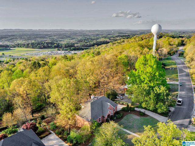 1038 CREST ROAD, Leeds, AL 35094