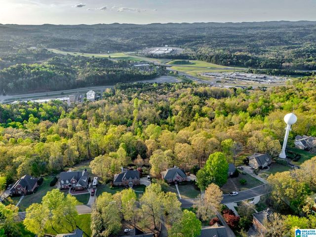 1038 CREST ROAD, Leeds, AL 35094