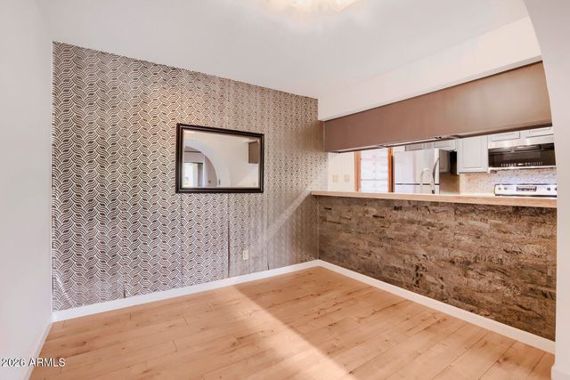 5998 N 78TH Street 203, Scottsdale, AZ 85250