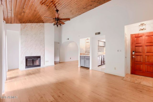 5998 N 78TH Street 203, Scottsdale, AZ 85250