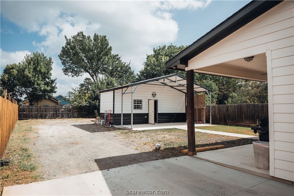1508 Boone, Bryan, TX 77803 — photo 4
