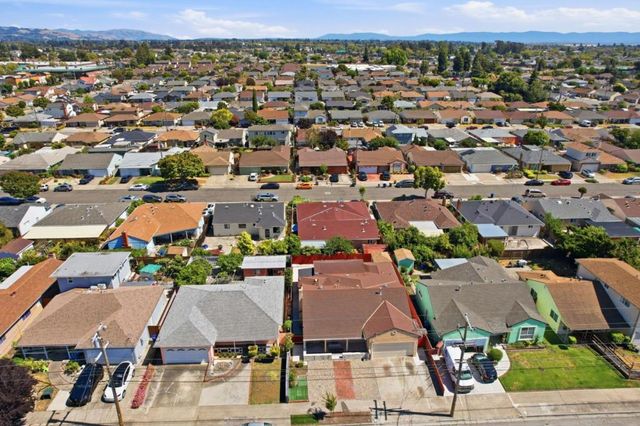 762 Portola Drive, San Leandro, CA 94578