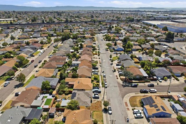 762 Portola Drive, San Leandro, CA 94578