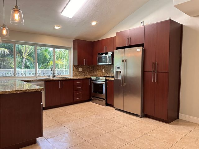 11907 Jennifer Way 1, Cooper City, FL 33026