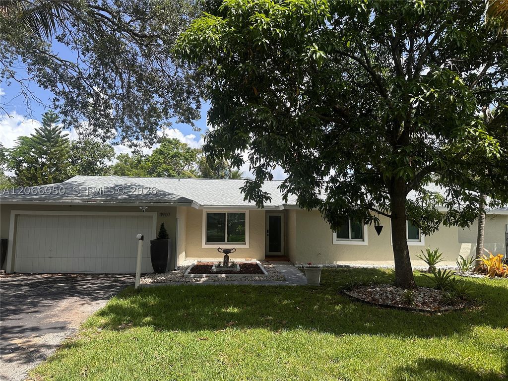 11907 Jennifer Way 1, Cooper City, FL 33026