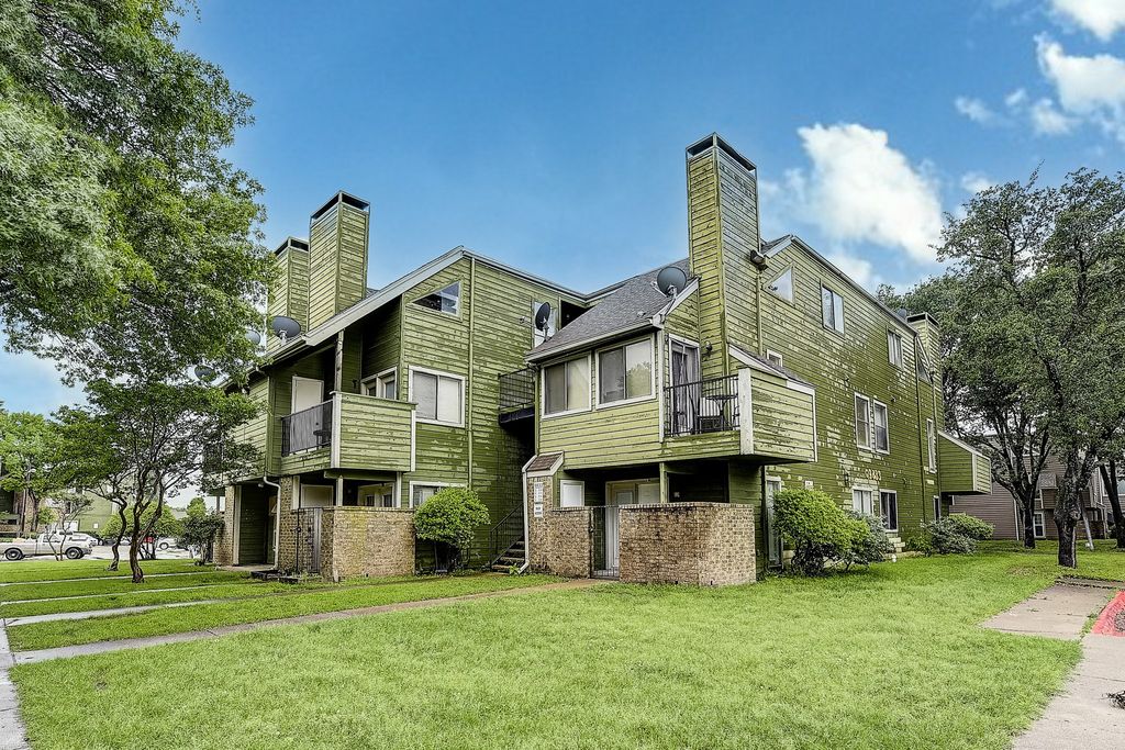 9833 Walnut Street Q106, Dallas, TX 75243