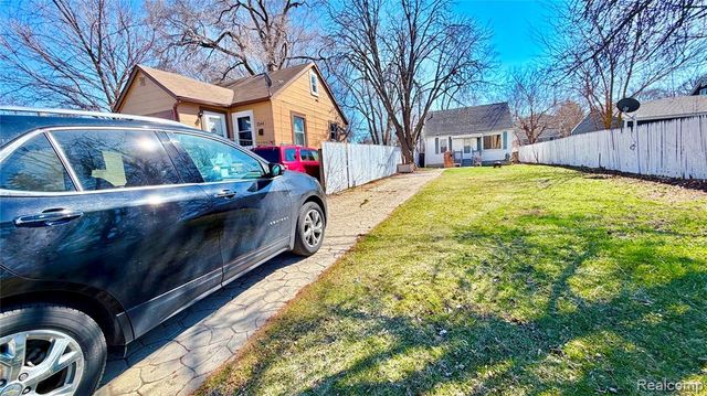 7540 Prospect Avenue, Warren, MI 48091