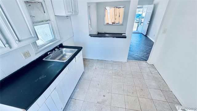 7540 Prospect Avenue, Warren, MI 48091