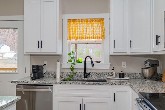 55 Rustling Pines Road, Dunlap, TN 37327