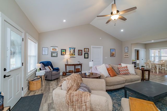 55 Rustling Pines Road, Dunlap, TN 37327