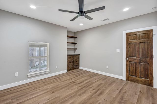 430 N Hutcheson Street, Houston, TX 77003