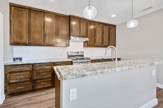 430 N Hutcheson Street, Houston, TX 77003