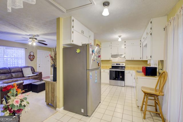 3566 Carry Court, Snellville, GA 30039