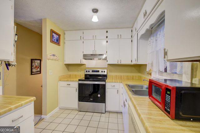 3566 Carry Court, Snellville, GA 30039