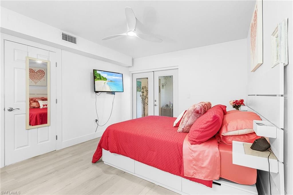 Image 10 of property listing at 3905 Del Prado BLVD S # 101, Cape Coral, FL 33904