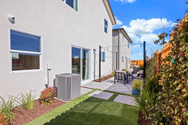 437 Lemongrass St, Turlock, CA 95380