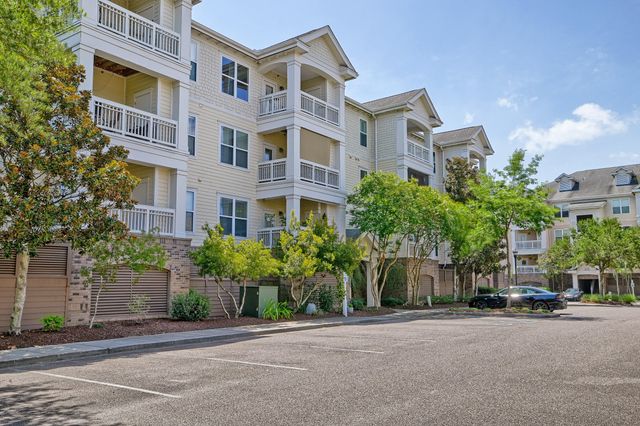 2244 Ashley Crossing Drive Unit 237, Charleston, SC 29414