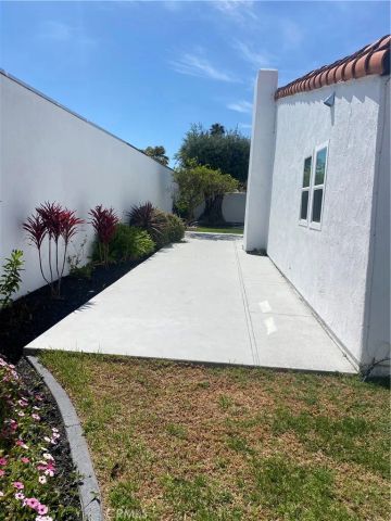 10220 El Monterey, Fountain Valley, CA 92708