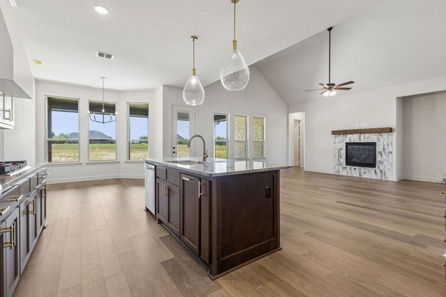 5001 Valley View Drive, Joshua, TX 76058