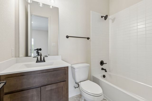 5001 Valley View Drive, Joshua, TX 76058