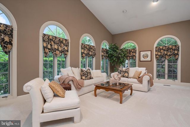 5613 SUGARBUSH LN, Rockville, MD 20852