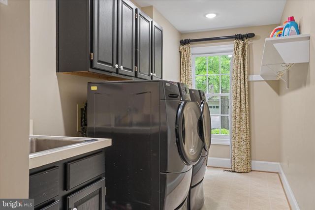 5613 SUGARBUSH LN, Rockville, MD 20852