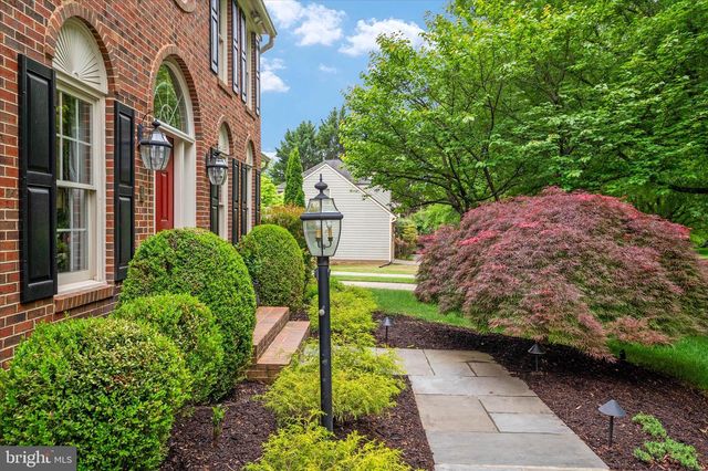 5613 SUGARBUSH LN, Rockville, MD 20852