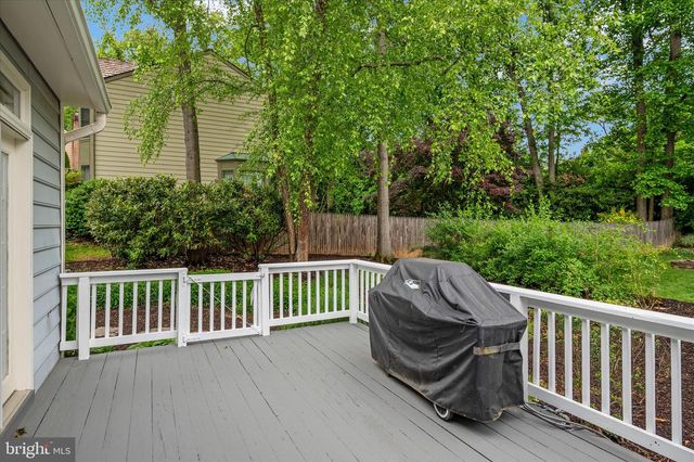 5613 SUGARBUSH LN, Rockville, MD 20852