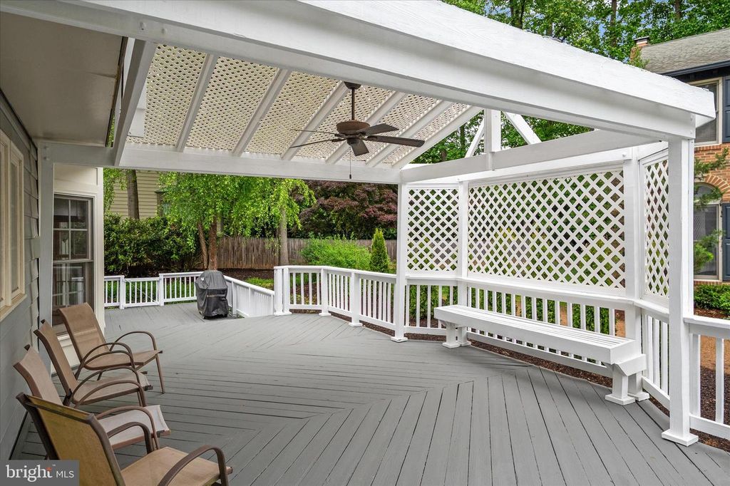Image 44 of property listing at 5613 SUGARBUSH LN, Rockville, MD 20852