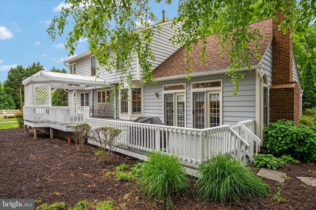 Image 48 of property listing at 5613 SUGARBUSH LN, Rockville, MD 20852