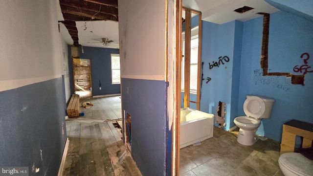 902 S 47TH ST, Philadelphia, PA 19143