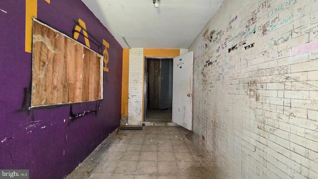 902 S 47TH ST, Philadelphia, PA 19143