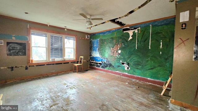 902 S 47TH ST, Philadelphia, PA 19143