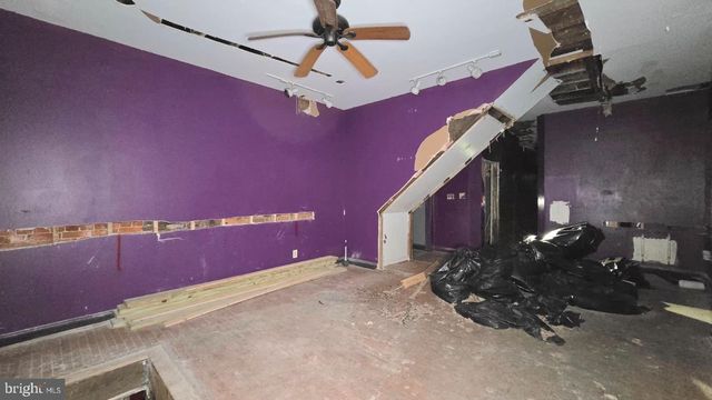 902 S 47TH ST, Philadelphia, PA 19143