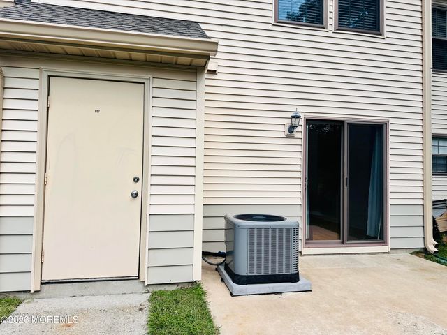 607 Bromelia Court, Jackson, NJ 08527
