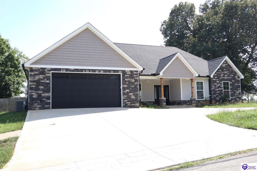 816 Otter Creek Road, Vine Grove, KY 40175