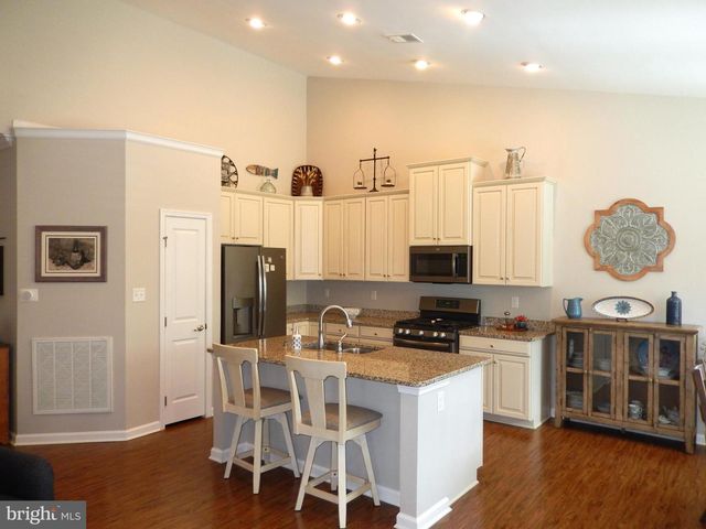 27 THORNTON DR, Ocean View, DE 19970