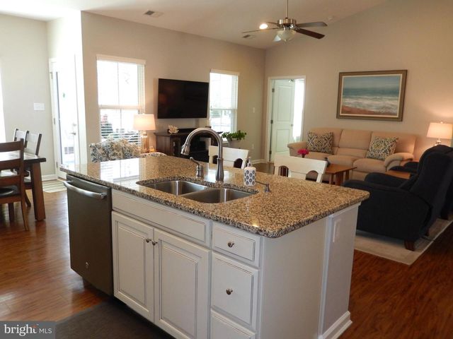 27 THORNTON DR, Ocean View, DE 19970